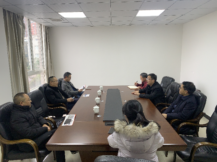 省委宣讲团第十分团负责人周锐京一行到大巴山干部学院指导工作